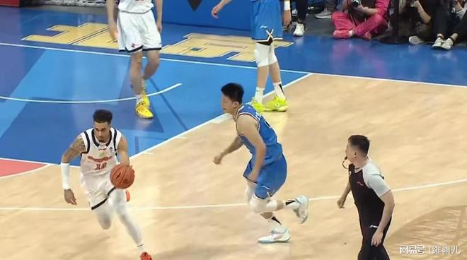 郭士强:中国男篮容错率低 世预赛后边每场较量都很关键