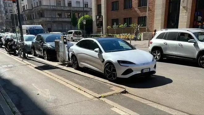 CBA数据王出炉:外援5项第一 李添荣三分王周琦本土篮板王