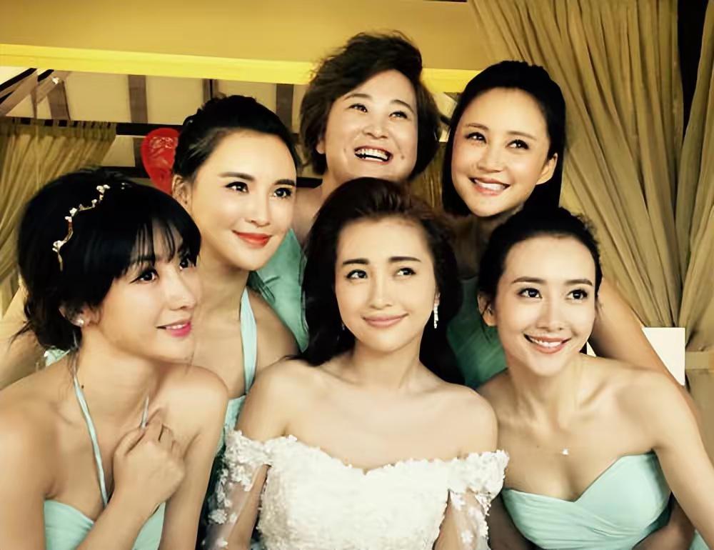 69岁大爷怒斥40岁女保姆不正经，大爷：我虽然年纪大了，但不糊涂