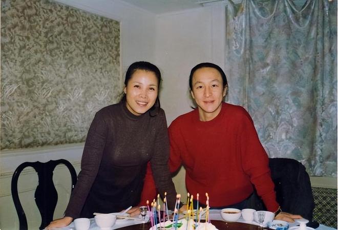 新视频曝光利物浦三将冲突真因：袖标传递顺序激怒琼斯，齐米卡斯怒扔袖标
