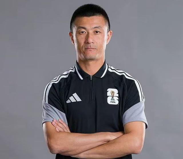 杨瀚森季前赛总结:存4大进步基本坐稳第三中锋 面临机遇与挑战