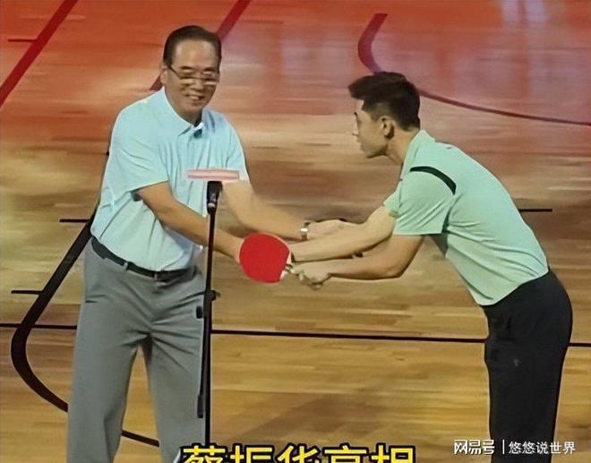一油传三代,人走油还在,日本一炸鸡店一锅油用了66年拿全国金奖
