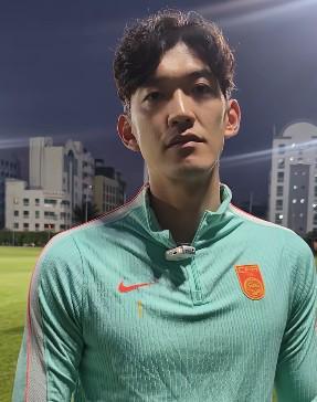 德约卡夫:你征召了C罗,就必须确保球队为C罗而踢