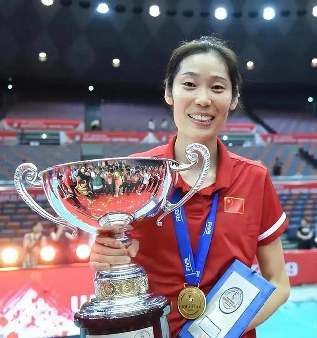 总经理坚信库里终老勇士：肯定不愿看他申请交易 续约决定权在他手上