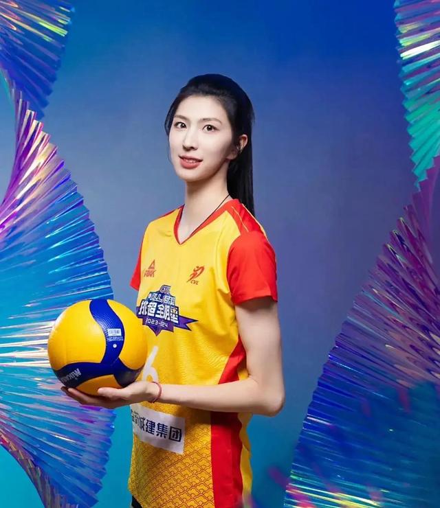 总经理坚信库里终老勇士：肯定不愿看他申请交易 续约决定权在他手上