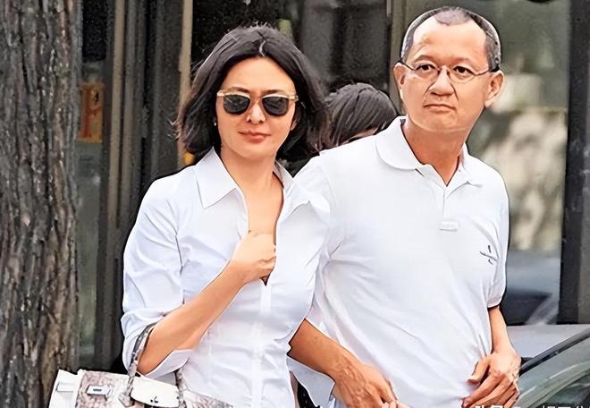 “反美斗士”被戴上“紧箍咒”了?