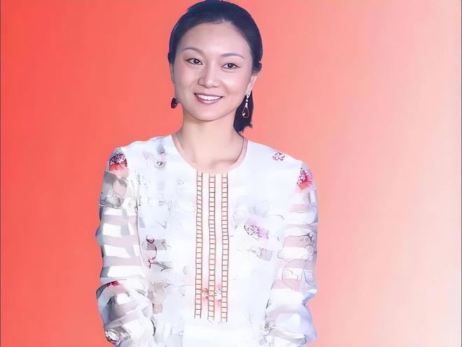 小布手下败将送蛋法网亚军，五姐郑钦文双喜临门，周意进八强