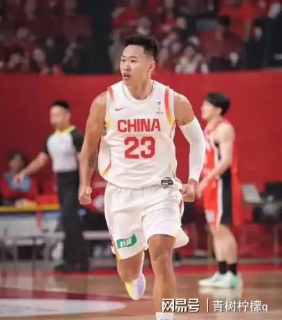 近5场不胜！欧冠：十人曼联0