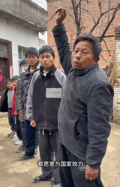 CBA速递，广东有喜有忧，新疆欲签183cm豪斯，广厦主帅变动！